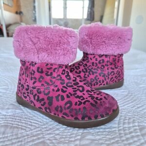 GUC Ugg Jorie Boot Cheetah Pink Metallic Lined Sherling Boot Girls 9